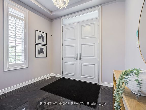 5th image of 12 Labriola Ct