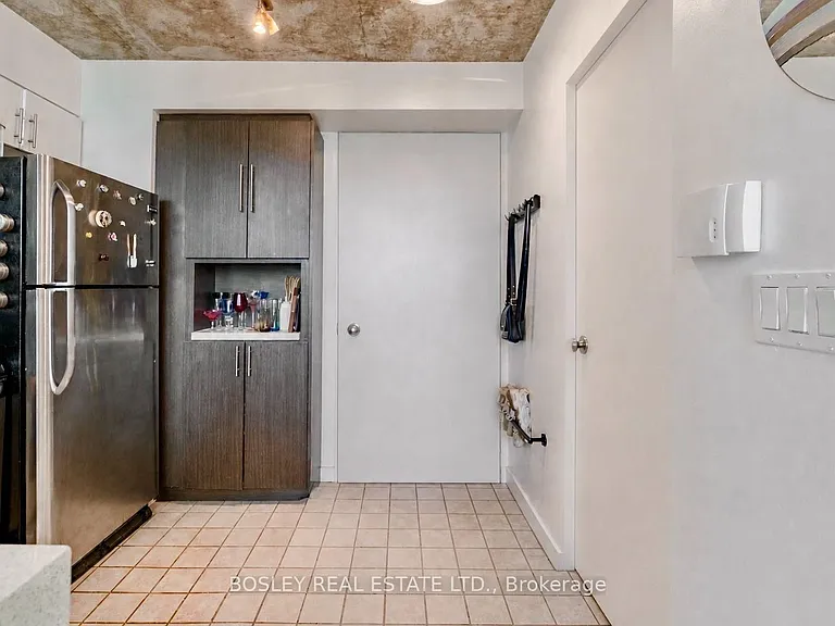 255 Richmond St E #821 — Photo 23