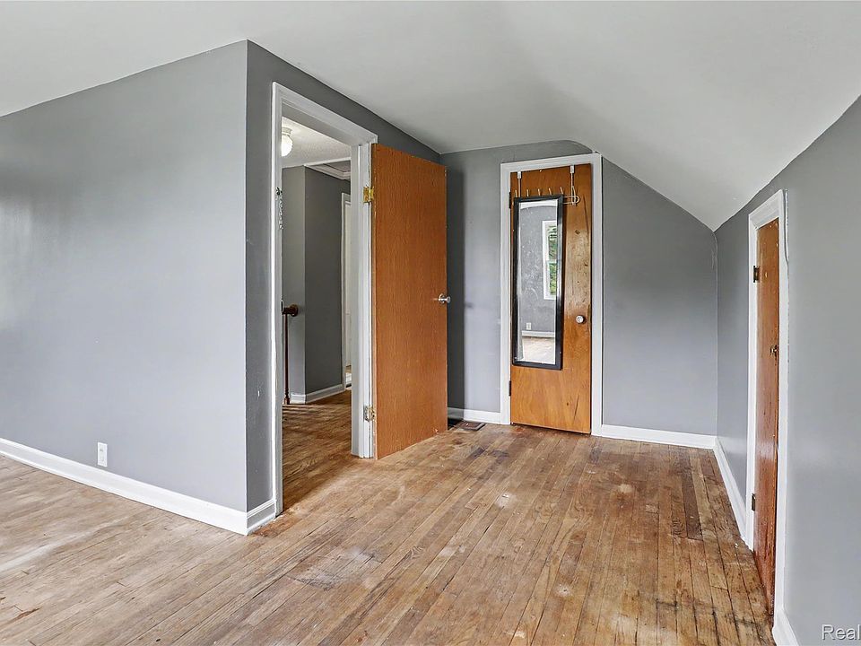 5388 Davison Rd, photo 25