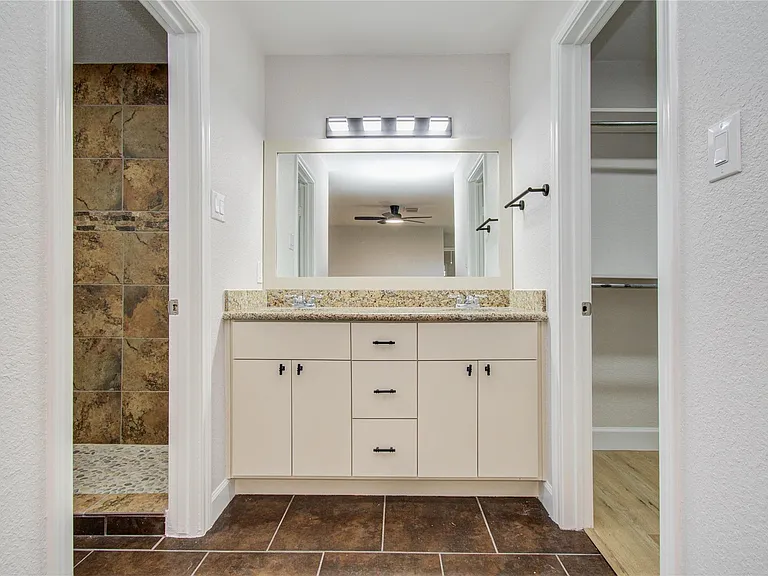 7026 Hidden Arbor Ln — Photo 21