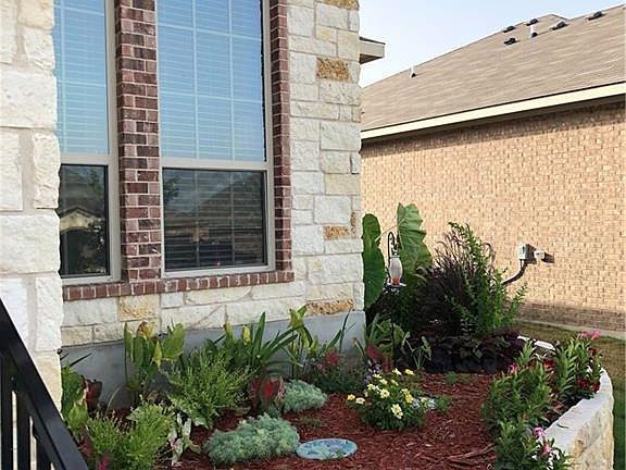 3rd image of 5712 Blackstone Dr