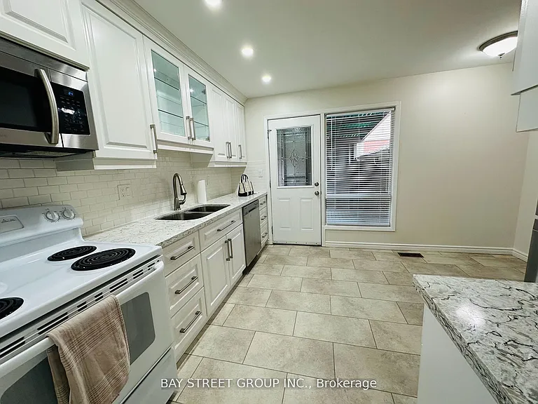 17 Kilkenny Dr #MAIN — Photo 12