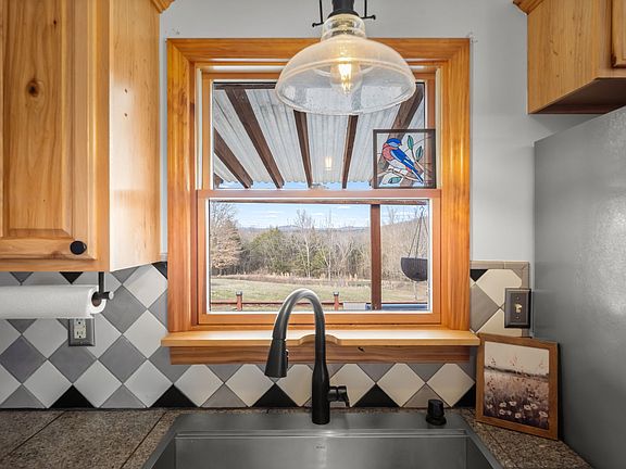 2nd image of 1225 New Hope Rd