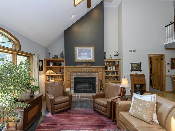 2nd image of 643 Cardiff DRIVE