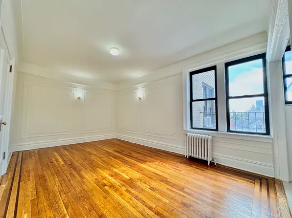 30-56 30th Street image 1 of 6