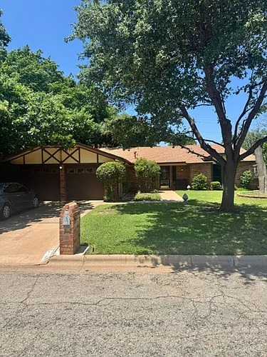 3134 Winterhawk Dr Photo 1