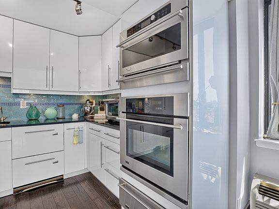 5th image of 551 Observer Hwy APT 14D