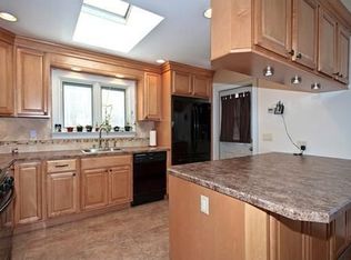 65 Silver Birch Ln, Pearl River, NY 10965