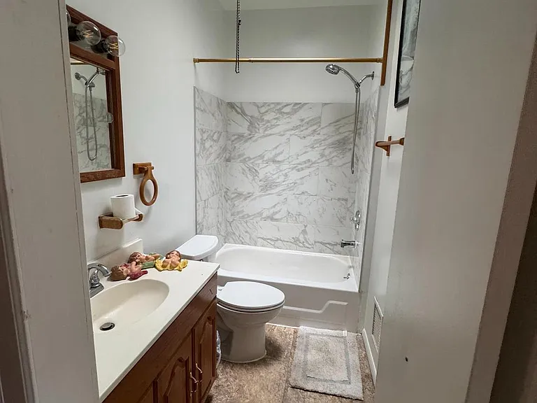 6758 Hegerman St — Photo 16