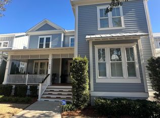 909 Mound Battery Rd, Wilmington, NC 28403