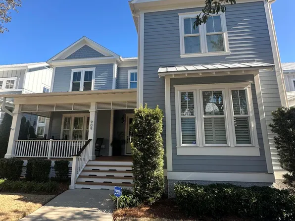 909 Mound Battery Road, Wilmington, NC 28403