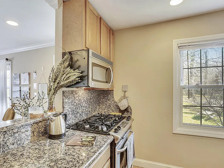 8342 Eastridge Ave #6 — Photo 3
