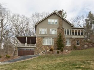 439 Northampton St, Holyoke, MA 01040