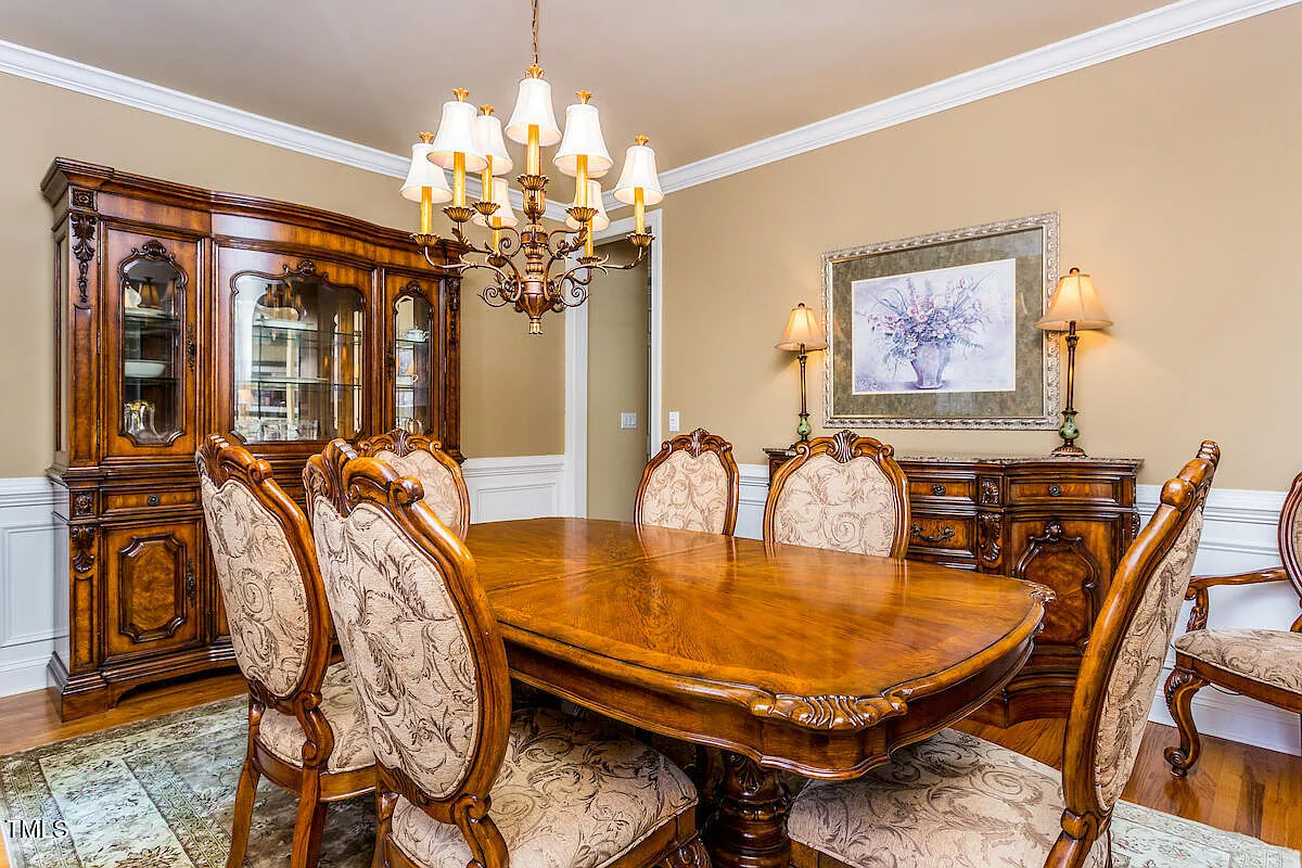 5 bed, 4.0 bath, $4,500 — Photo 4