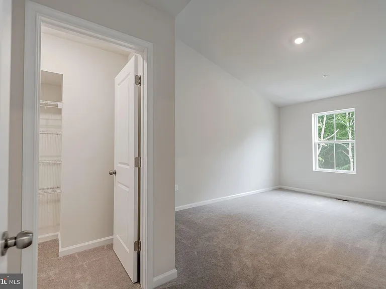 5616 Ludlow Pl — Photo 37