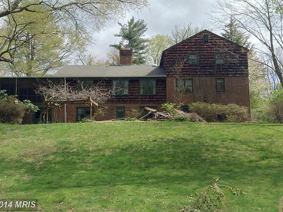 2nd image of 13201 Carriage Ct
