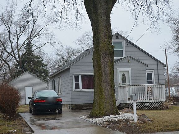 3rd image of 417 Garfield Ave