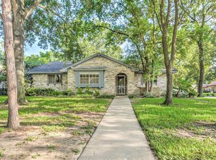 13802 Saint Marys Ln, Houston, TX 77079