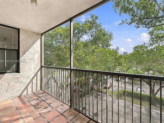2nd image of 6800 Cypress Rd APT 411