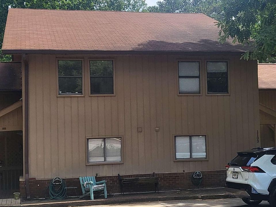 1st image of 1102 Pine Tree Dr #1102
