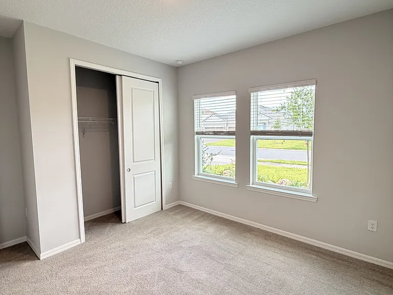 1352 Arklow Cir — Photo 29