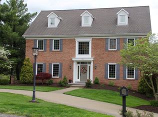 104 Thousand Oaks Dr, Pittsburgh, PA 15241