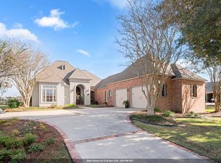 2315 S Turnberry Ave, Zachary, LA 70791