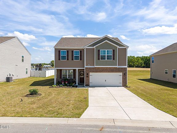 2nd image of 4413 Marthas Village Ln