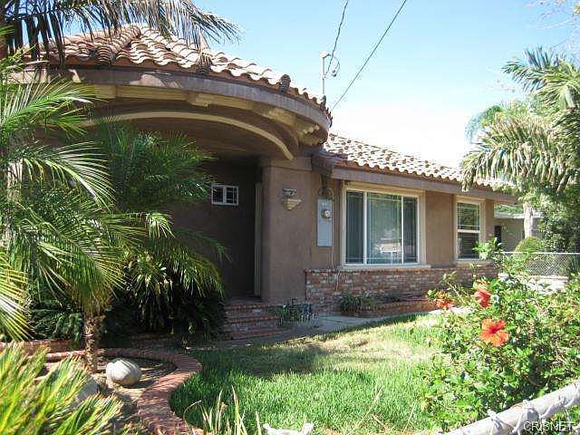 1st image of 15467 El Cajon St