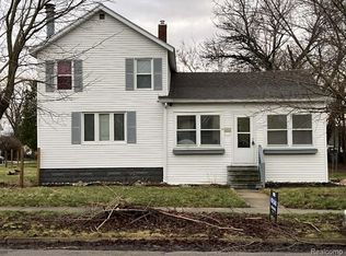 208 34th St, Bay City, MI 48708