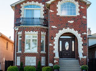 4260 N New England Ave, Harwood Heights, IL 60706
