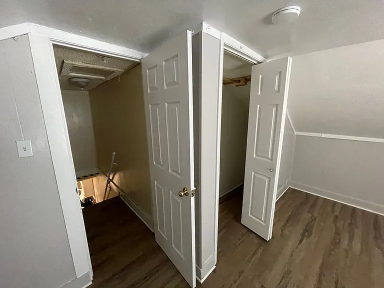 520 N Dexter St — Photo 15