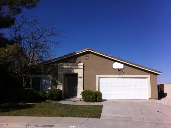 12888 Triton Ln, Victorville, CA 92392