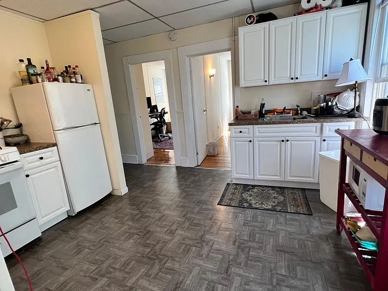140 Hampshire St #3 — Photo 7