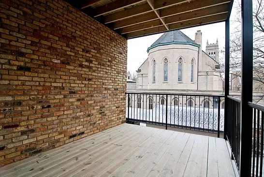 703 W Melrose St #5 — Photo 3
