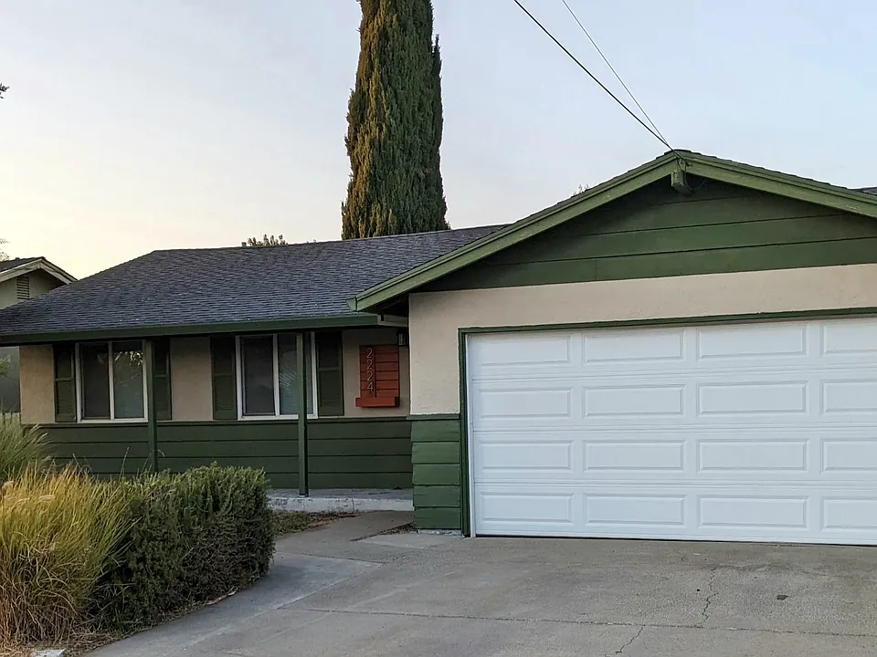 2224 Saint George Dr