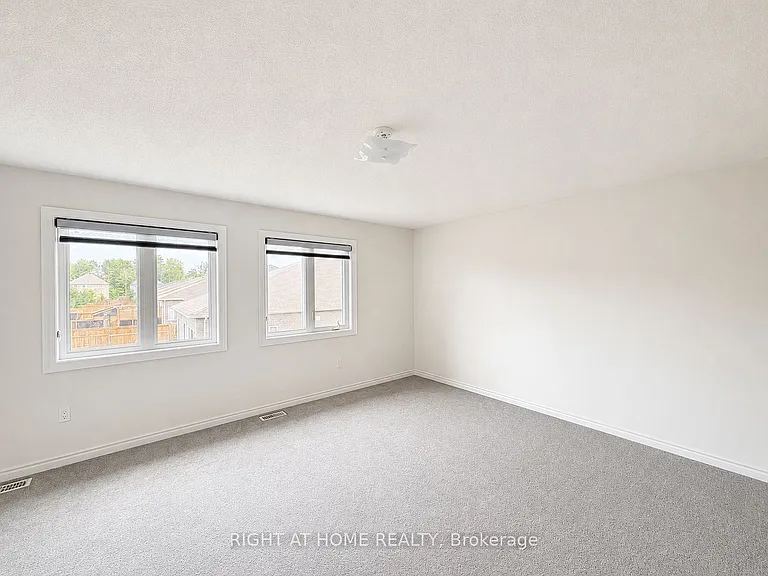8 Pearl St — Photo 14