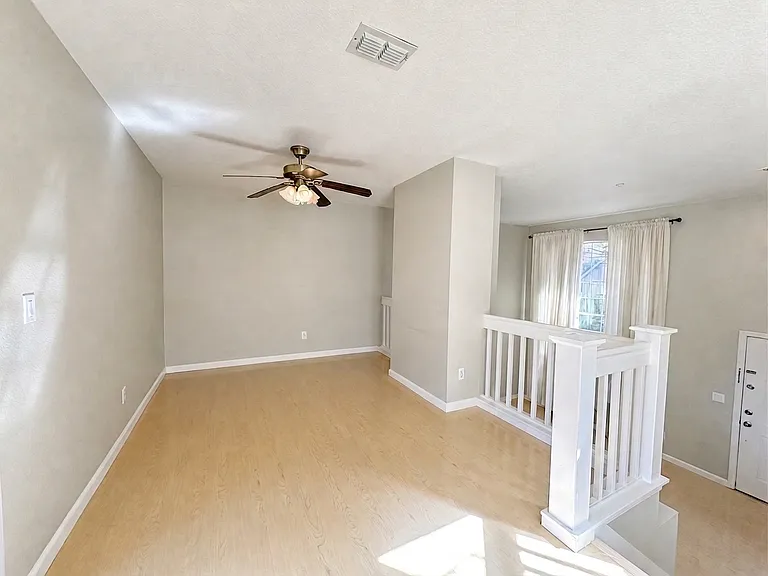 5000 Starling St — Photo 7