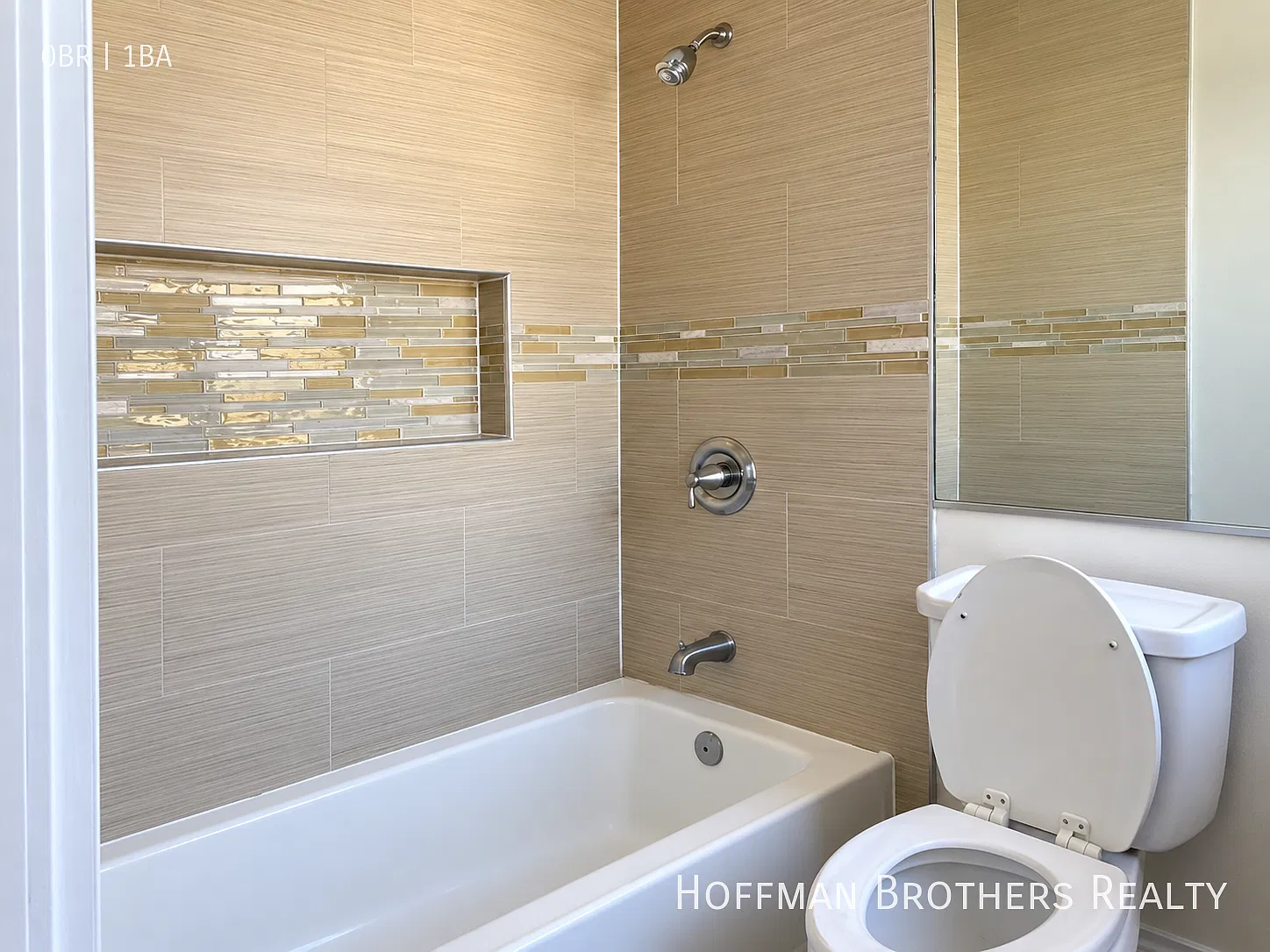1 Month Rent Credit! Remodeled Studio With Granite Kitchen, Appliances & Water Included! — Photo 4