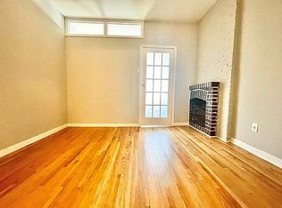 207 E 26th St #3B, New York, NY 10010