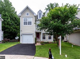 9347 Cougar Ct, Manassas Park, VA 20111