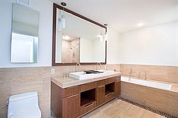 Rented by Douglas Elliman | media 13