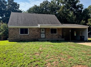 1597 Town And Country Dr, Southaven, MS 38671
