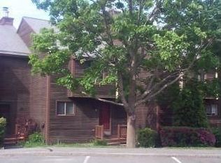 23 Thornhill Rd, Stratham, NH 03885