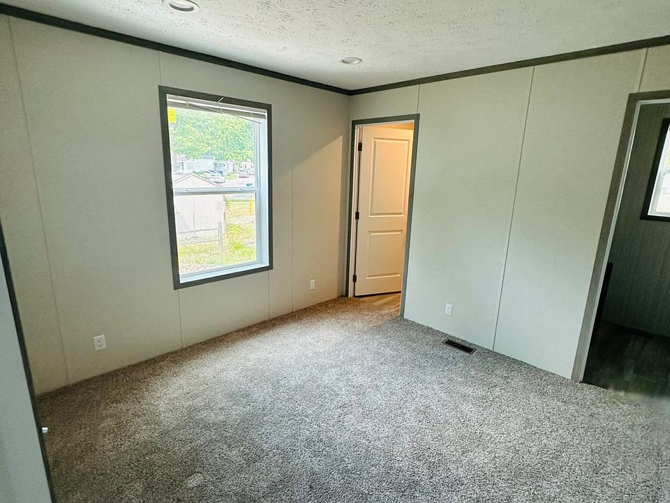 1st image of 4897 E Pullman Ave #179