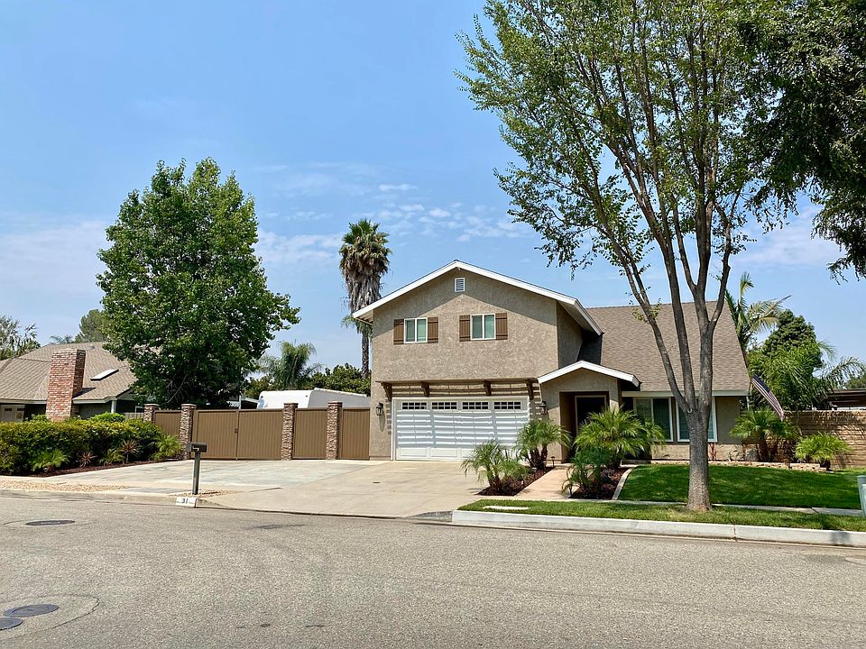 1st image of 31 E Bonita Dr