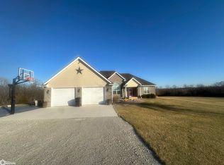 17407 200th Ave, Centerville, IA 52544