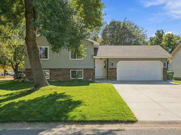 756 97th Ln NE, Blaine, MN 55434