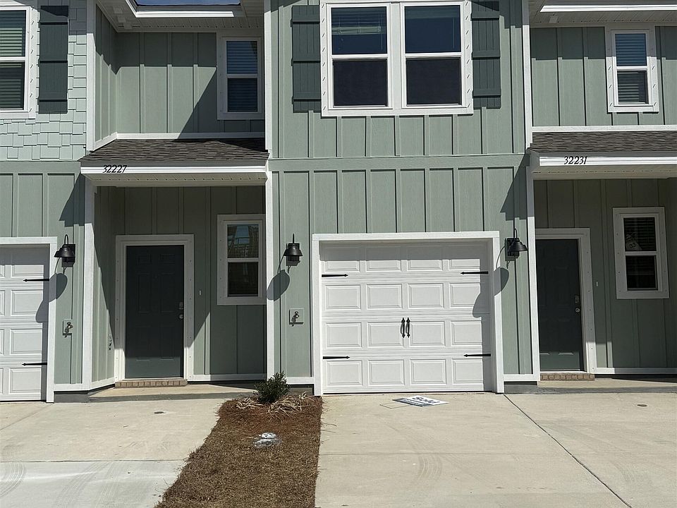 1st image of 32235 Emancipation Cir