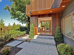 8303 NW Reed Dr, Portland, OR 97229